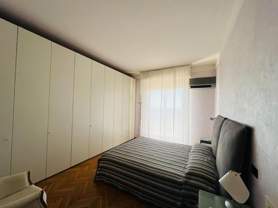 Brezza Di Mare Apartment อิมเปรีอา ภายนอก รูปภาพ